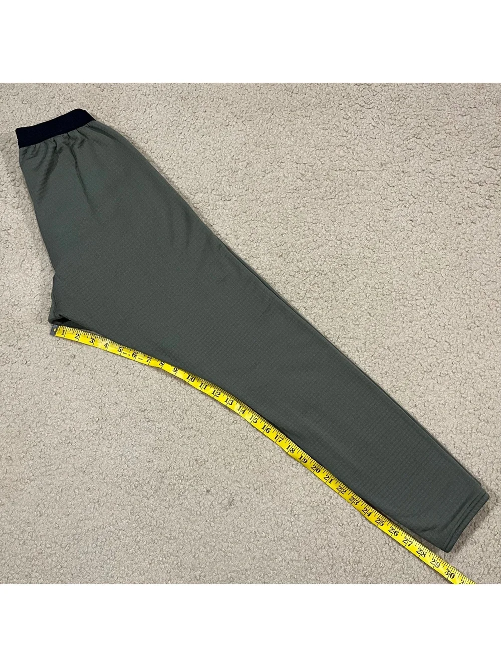 Vintage Patagonia R1 Waffle Fleece Green Bottoms Size Medium (flawed)